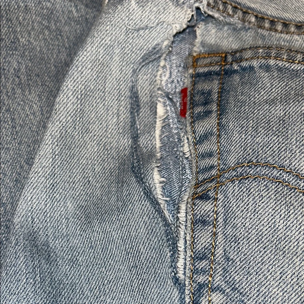 DISTRESSED‎ Levi's 560 Men's Comfort Fit Jeans in Light Blue 40 x 30